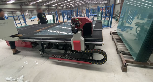 玻璃切割機現場